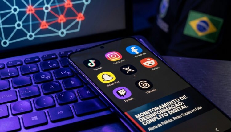 Polônia aponta redes sociais como aliadas silenciosas da Rússia na guerra digital
